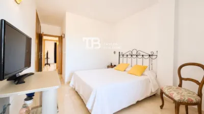 Apartment on Carrer Illa de Rodes photo 20