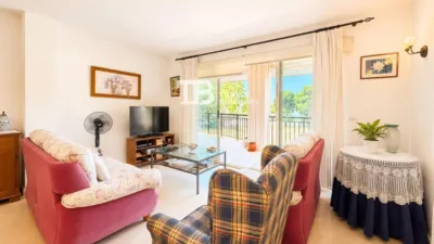 Apartment on Carrer Illa de Rodes photo 4