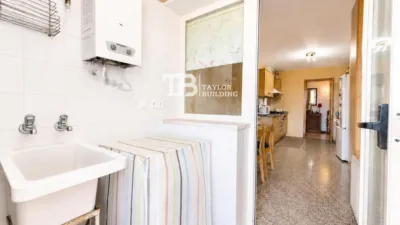 Apartment on Carrer Illa de Rodes photo 11