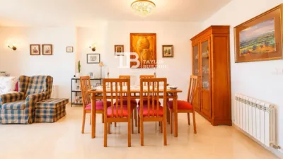 Apartment on Carrer Illa de Rodes photo 9
