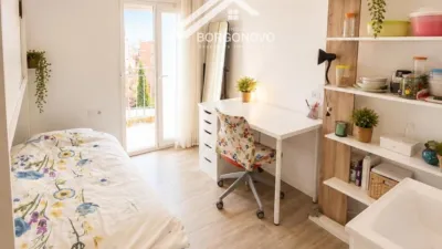 Top floor apartment in La Verneda-La Pau photo 6