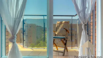 Top floor apartment in Sant Martí photo 5