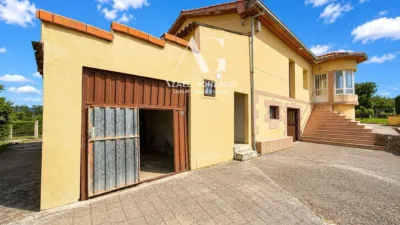 House on Calle Viveda-La Serna photo 2