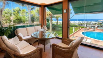 Apartment on Carrer de la Gran Via photo 2