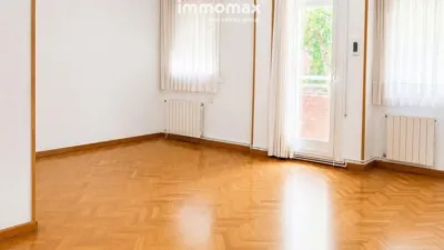 Apartment in Centre photo 2