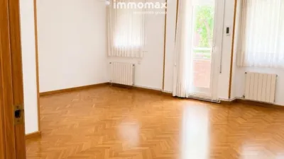 Apartment in Centre photo 11