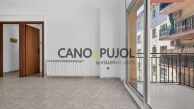 Apartment in Palau-solità i Plegamans photo 8