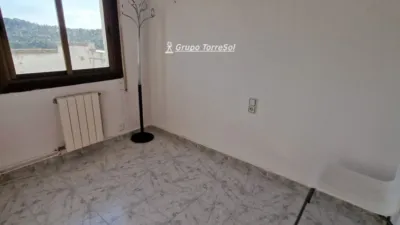 Top-floor apartment on Carrer de la Closa Nova photo 12