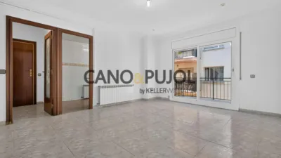 Apartment in Palau-solità i Plegamans photo 3