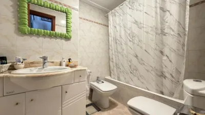 Casa adosada en venta en Villa Con Piscina, Lasarte (Lasarte-Oria) de 780.000 €