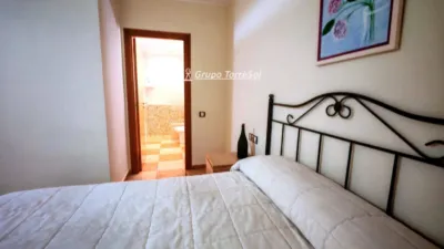 Apartment on Carrer de Vilamar photo 17