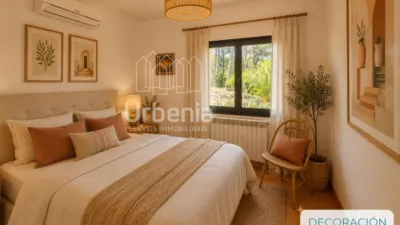 Apialia offers this fantastic rustic property with sea views, located on a plot of nearly 6,000 m² in Lloret de Mar, just 10 minutes by car from the beach. Surrounded by nature and offering total privacy, this home provides a unique setting with open views of the sea and hills, for those seeking tranquility without sacrificing proximity to the coast. The house is in perfect condition, with 214 m² built across two floors. It features four double bedrooms, all equipped with air conditioning and fitted wardrobes, and two full bathrooms. photo 7