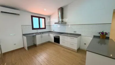 Apartment on Carrer de Montserrat photo 9