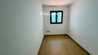 Apartment in Centre photo 17