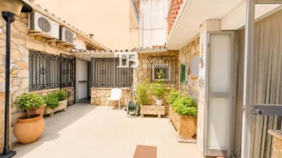 Terraced house in Carrer del Hort dels Puputs photo 3