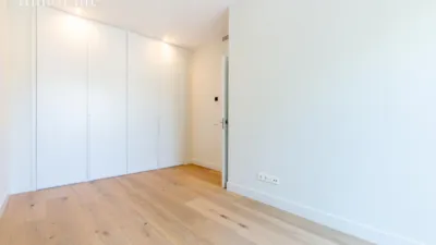 Semi-detached house in Av. Europa area photo 36
