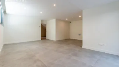 Semi-detached house in Av. Europa area photo 49