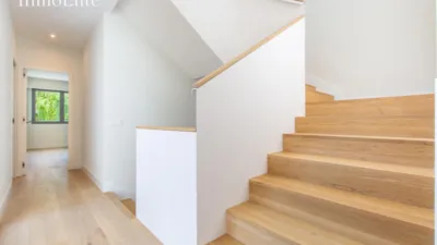 Semi-detached house in Av. Europa area photo 38