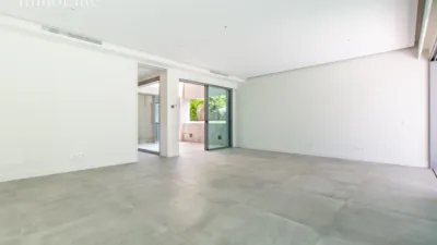 Semi-detached house in Av. Europa area photo 7