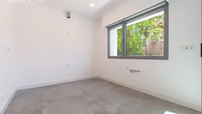 Semi-detached house in Av. Europa area photo 13