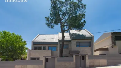 Semi-detached house in Av. Europa area photo 57