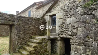 Casa – Teo, O Rapeiro, A Igrexa - Vista 4