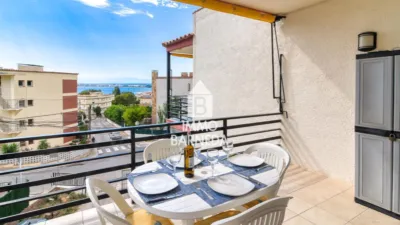 Apartment at Carrer de la Pujada del Puig Rom, 32 photo 6