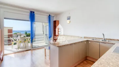Apartment at Carrer de la Pujada del Puig Rom, 32 photo 2