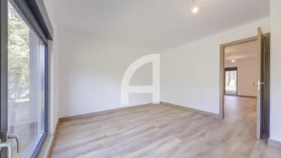 Chalet in Villafranca del Castillo photo 32