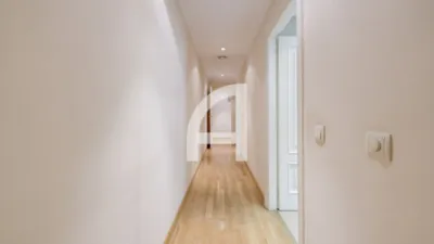 Apartment in Salamanca District photo 36
