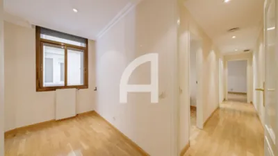 Apartment in Salamanca District photo 29