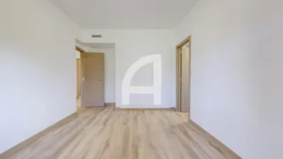 Chalet in Villafranca del Castillo photo 46