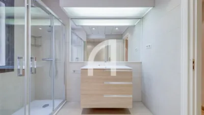 Apartment in Salamanca District photo 39
