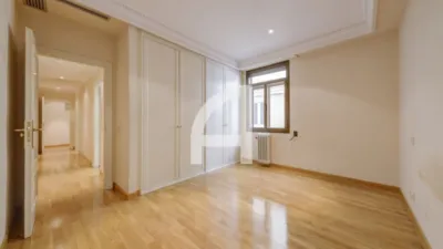 Apartment in Salamanca District photo 25