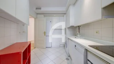 Apartment in Salamanca District photo 18