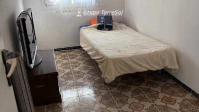 Apartment on Elda Street photo 43