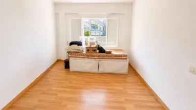 Apartment on Carrer de Robert Graves photo 9