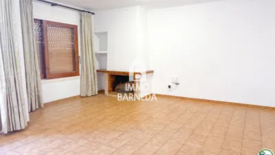 Apartment at 137 Puigrom Street photo 5