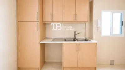 Apartment on Carrer de Robert Graves photo 10