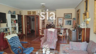 Apartment on Calle de Santiago Ramón y Cajal photo 11