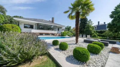 Chalet in La Moraleja photo 16