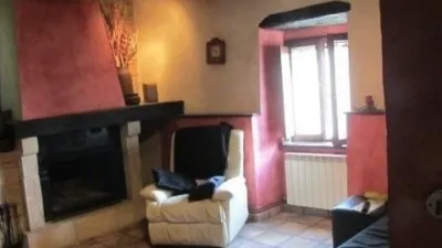 House on Jasqueta Street photo 9