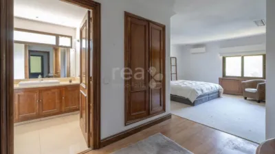 Chalet in La Moraleja photo 36