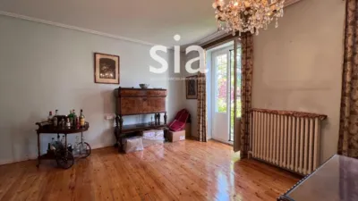 Chalet on Calle de Bizkaia photo 24