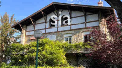 Chalet on Calle de Bizkaia photo 4