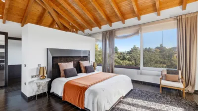 Chalet in Ciudalcampo photo 12