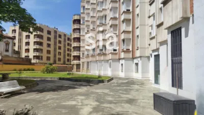 Apartment on Calle de Santiago Ramón y Cajal photo 6