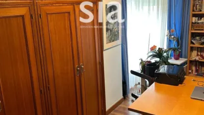 Apartment on Calle de Santiago Ramón y Cajal photo 24
