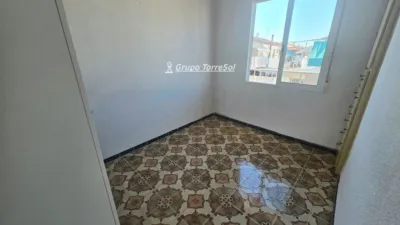 Apartment on Elda Street photo 8