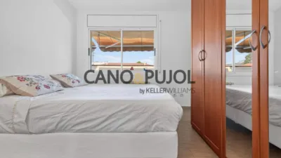 Penthouse on Carrer d'Antoni Sedó photo 44